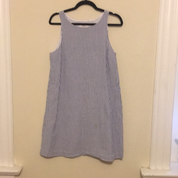 Searsucker Vineyard Vines Dress - Picture 1 of 3